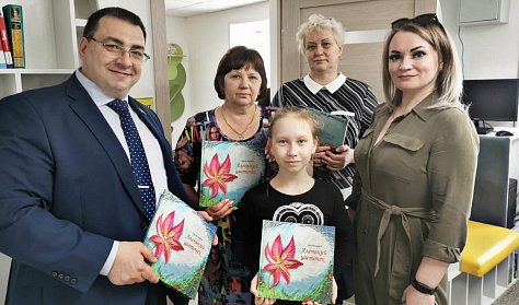 Пополняются книжные фонды